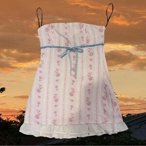 ❤️SOLD❤️F21 NWOT Pink&White Strapless Floral Babydoll Dress with Blue Velvet Bow